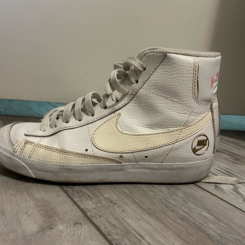 Nike Blazers size 7